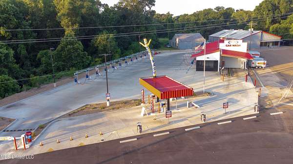 2 Acres of Improved Commercial Land for Sale in Natchez, Mississippi