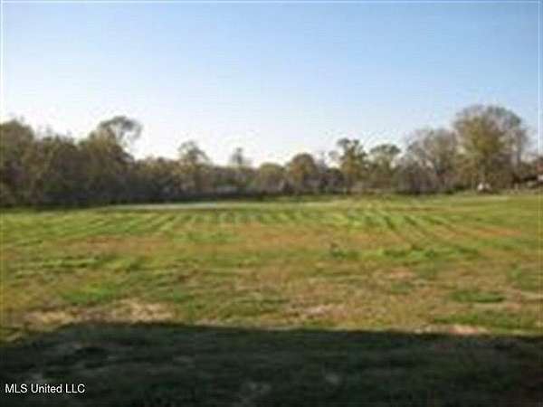 1.23 Acres of Commercial Land for Sale in Natchez, Mississippi
