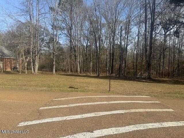 0.75 Acres of Residential Land for Sale in Natchez, Mississippi