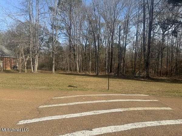 0.75 Acres of Residential Land for Sale in Natchez, Mississippi
