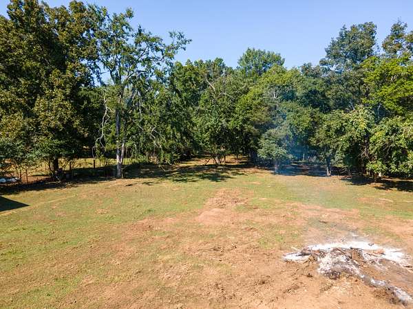 4.7 Acres of Residential Land for Sale in Shelbyville, Tennessee