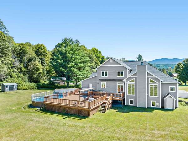 3.2 Acres of Residential Land with Home for Sale in Stowe, Vermont