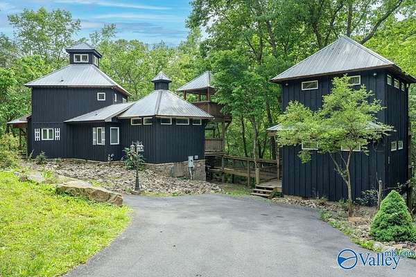 13.5 Acres of Land with Home for Sale in Fort Payne, Alabama