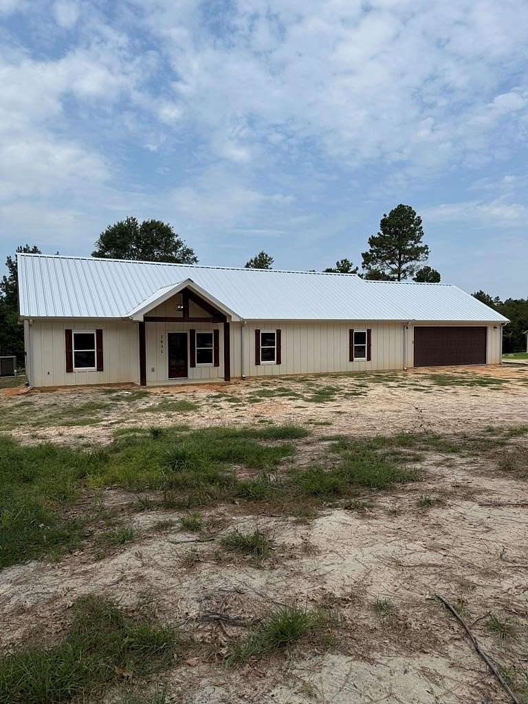 3 Acres of Residential Land with Home for Sale in Nacogdoches, Texas