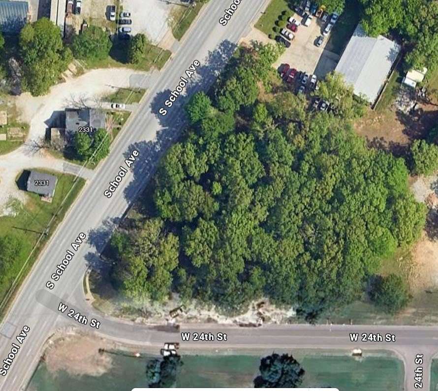 0.44 Acres of Mixed-Use Land for Sale in Fayetteville, Arkansas