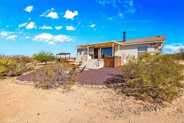 2 Acres of Residential Land with Home for Sale in Joshua Tree, California