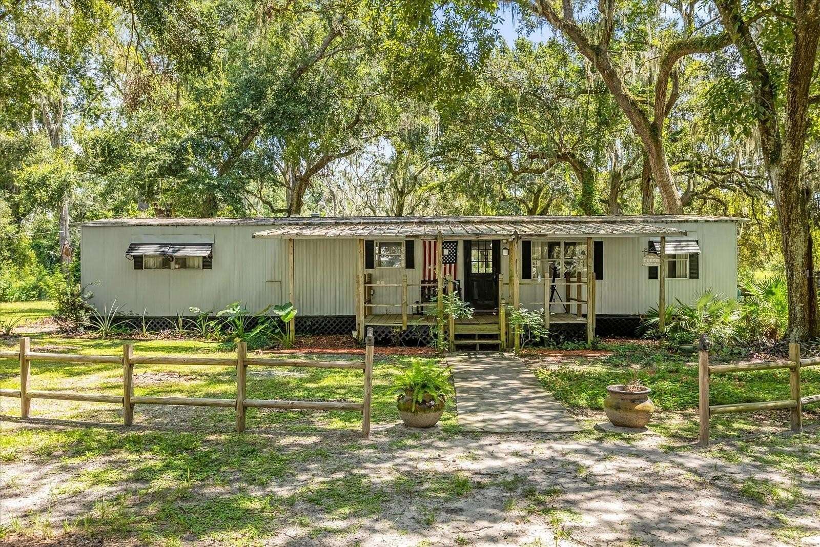 10 Acres of Land with Home for Sale in Groveland, Florida