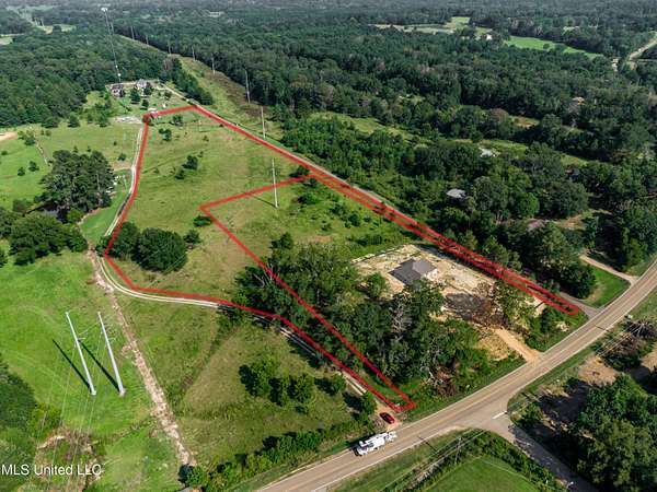 5.4 Acres of Residential Land for Sale in Raymond, Mississippi