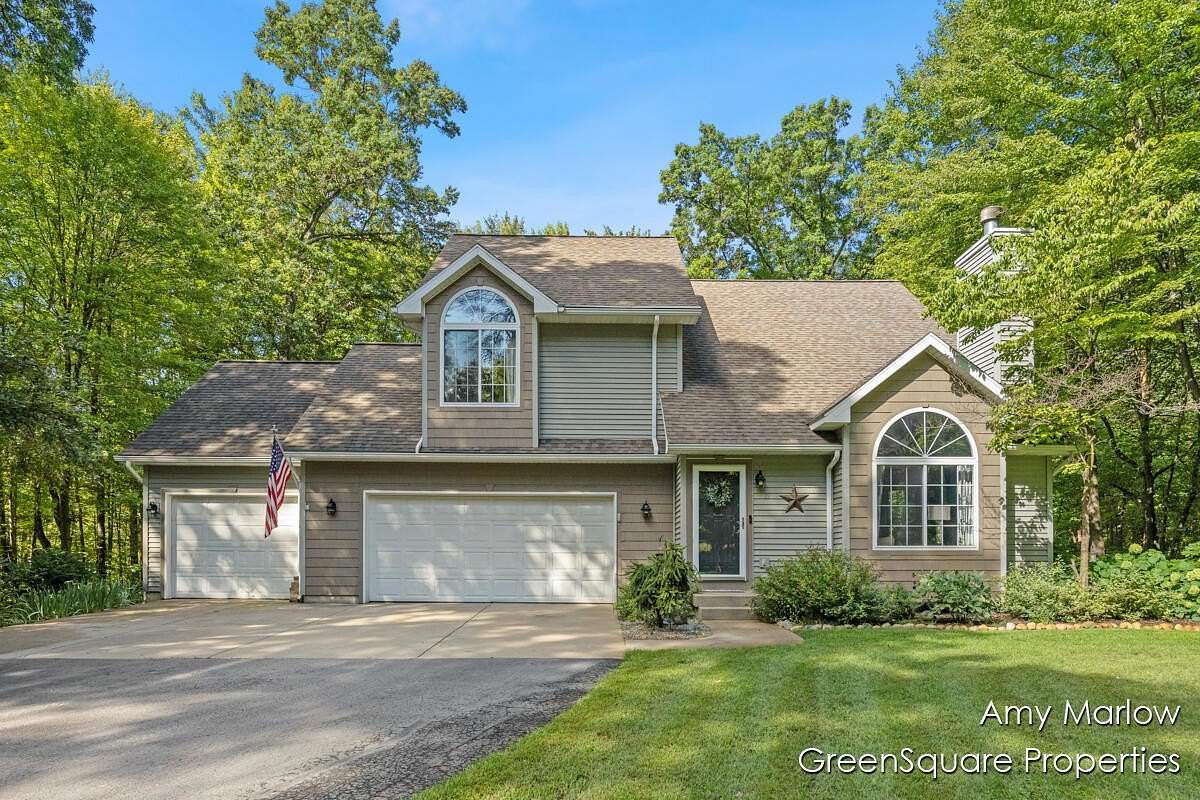 2 Acres of Residential Land with Home for Sale in Rockford, Michigan