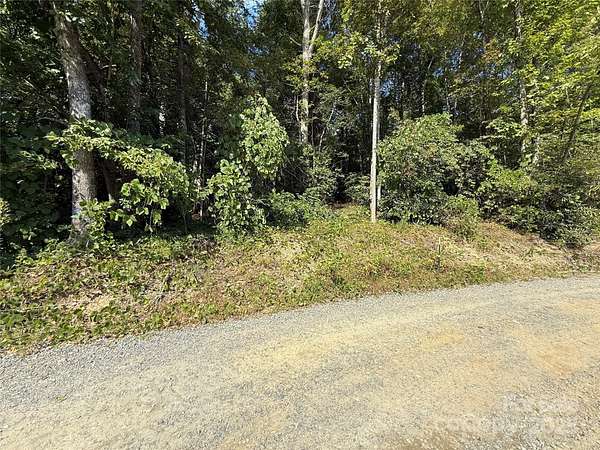 1.54 Acres of Residential Land for Sale in Hendersonville, North Carolina