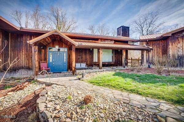 1.85 Acres of Residential Land with Home for Sale in Kingsport, Tennessee