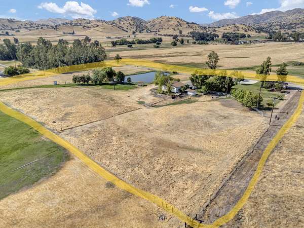 7 Acres of Land with Home for Sale in Springville, California