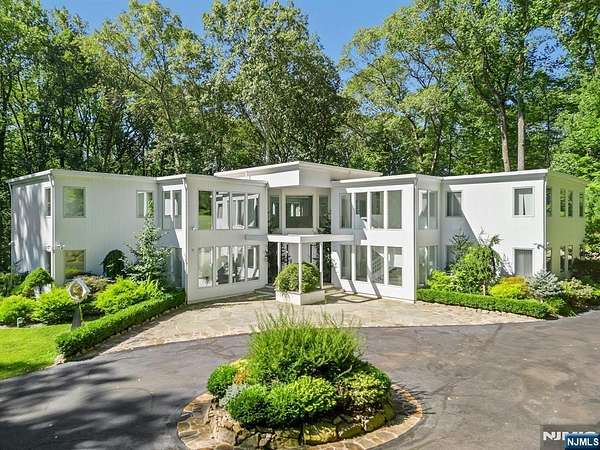 5.22 Acres of Land with Home for Sale in Bernardsville, New Jersey