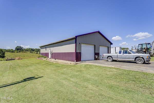 19.8 Acres of Land with Home for Sale in Jonesborough, Tennessee