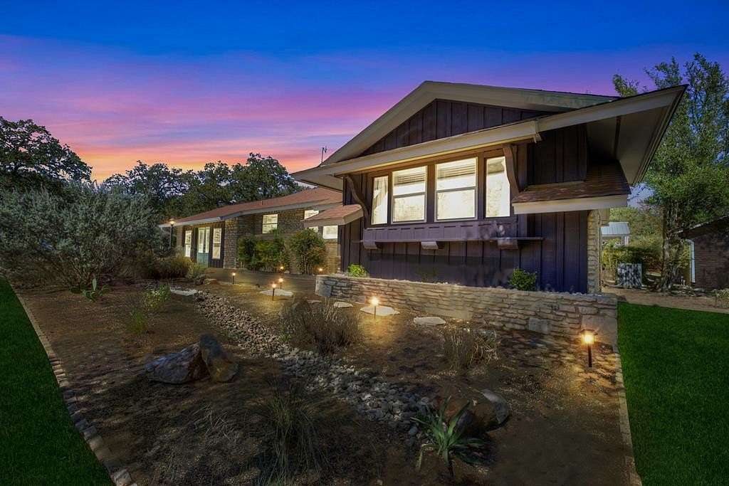 2 Acres of Residential Land with Home for Sale in Fredericksburg, Texas