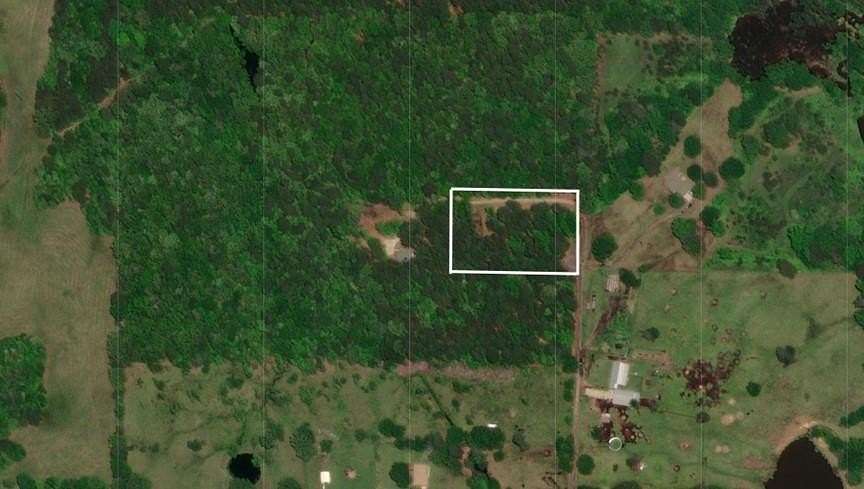 2 Acres of Residential Land for Sale in Mount Pleasant, Texas