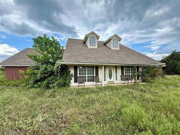 2.42 Acres of Residential Land with Home for Sale in Glen Rose, Texas