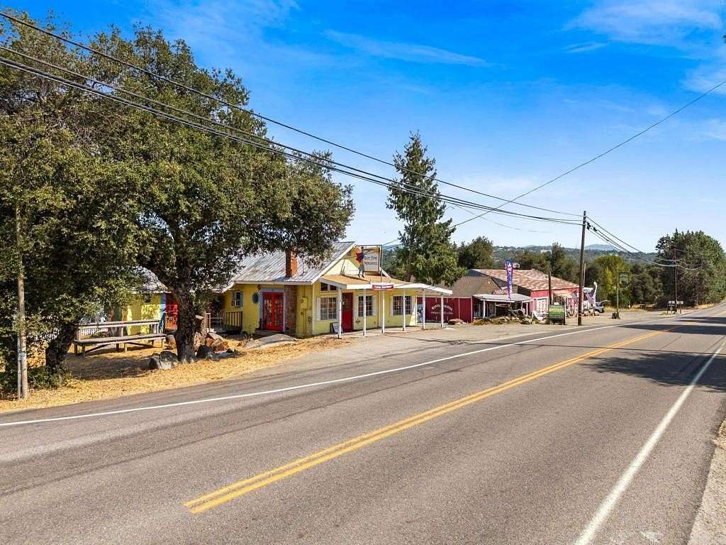 3.27 Acres of Improved Mixed-Use Land for Sale in Julian, California