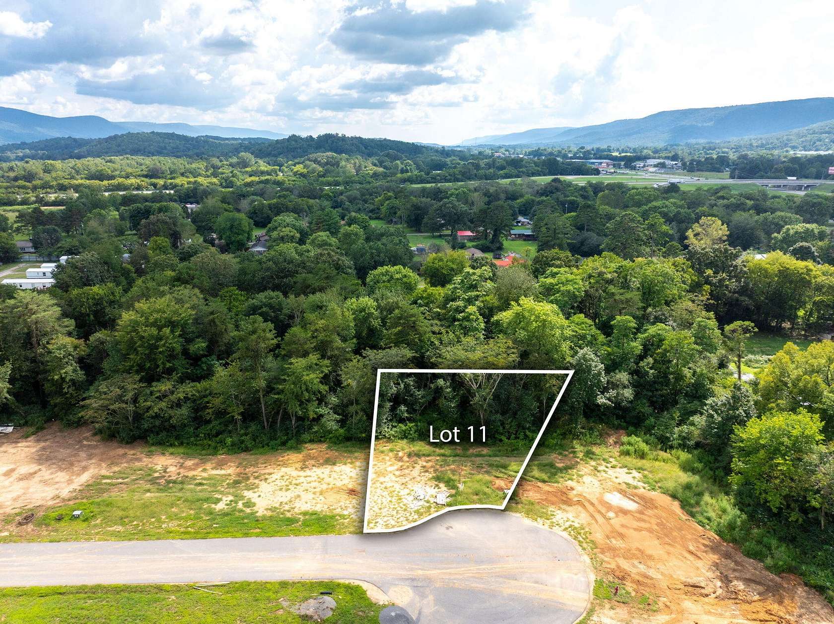 0.85 Acres of Residential Land for Sale in Dunlap, Tennessee