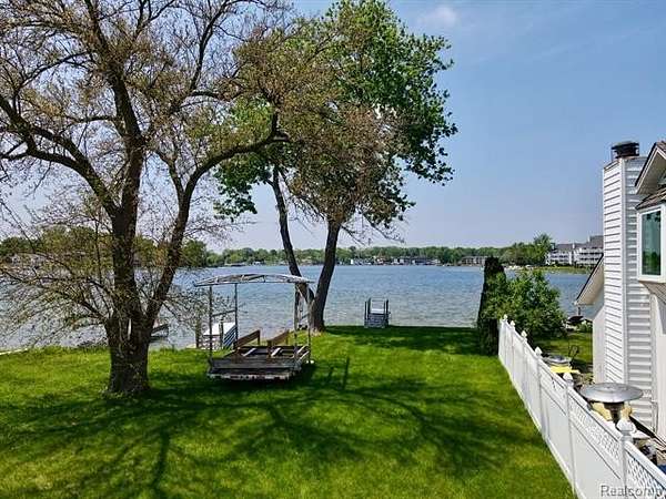 0.11 Acres of Residential Land for Sale in Waterford, Michigan