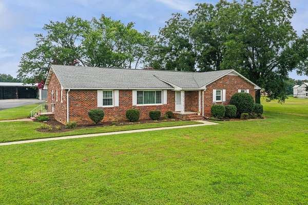 65 Acres of Land with Home for Auction in Callao, Virginia