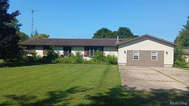 4.85 Acres of Residential Land with Home for Sale in Cass City, Michigan
