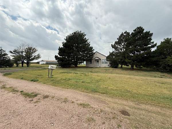 1.76 Acres of Residential Land with Home for Sale in Friend, Kansas