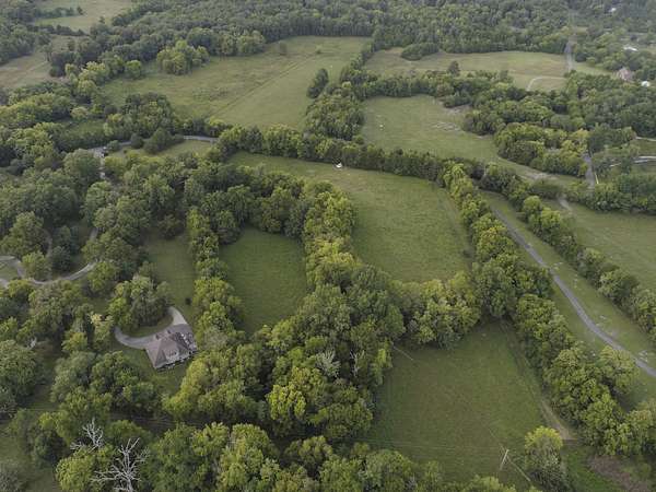 121 Acres of Land for Sale in Shelbyville, Tennessee
