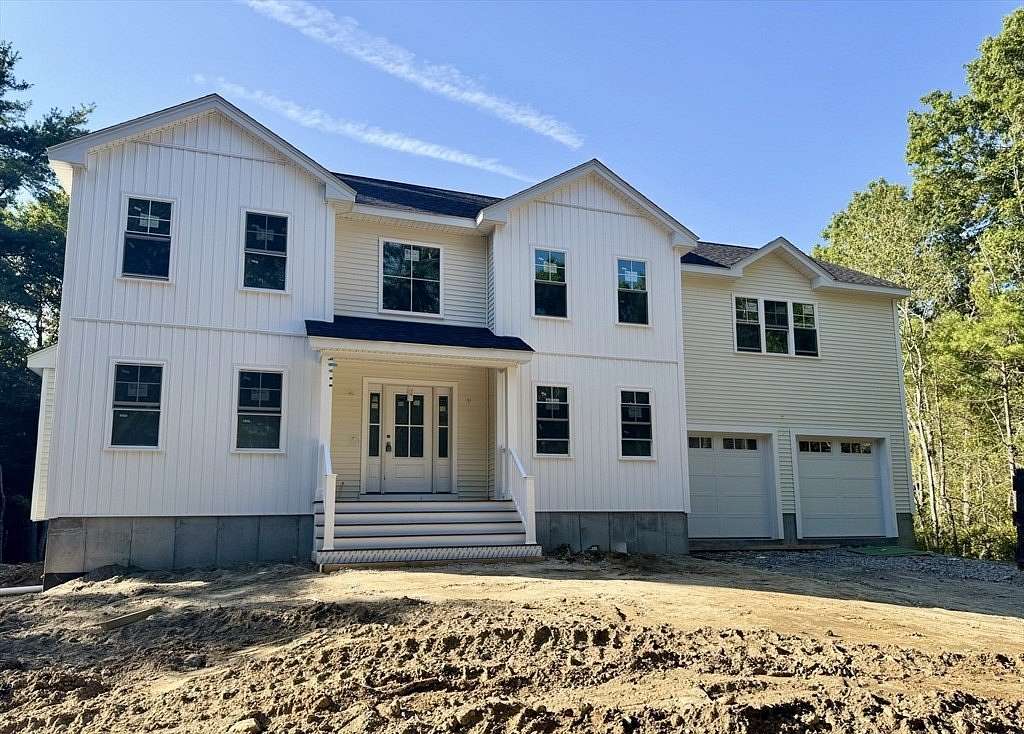 1.5 Acres of Residential Land with Home for Sale in Rochester, Massachusetts