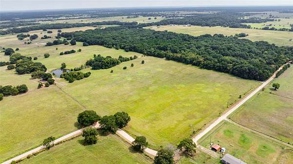 120 Acres of Land for Sale in Telephone, Texas