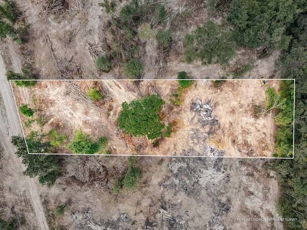 1 Acre of Residential Land for Sale in McLain, Mississippi