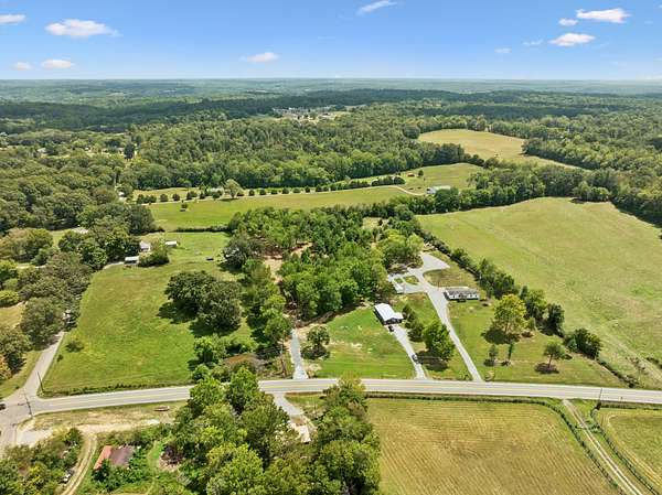 2 Acres of Residential Land for Sale in Dickson, Tennessee