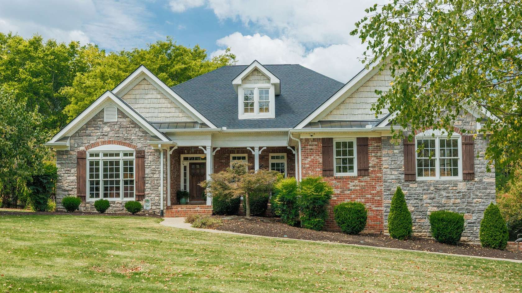 1.6 Acres of Land with Home for Sale in Lebanon, Tennessee
