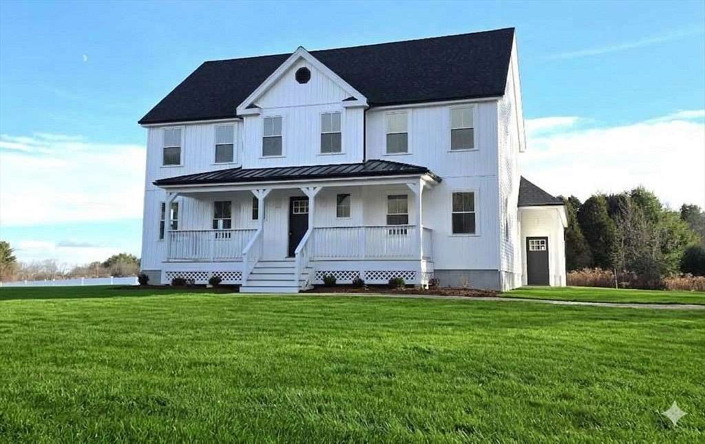 2.24 Acres of Land with Home for Sale in Douglas, Massachusetts