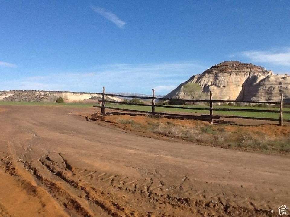 6 Acres of Land for Sale in Boulder, Utah