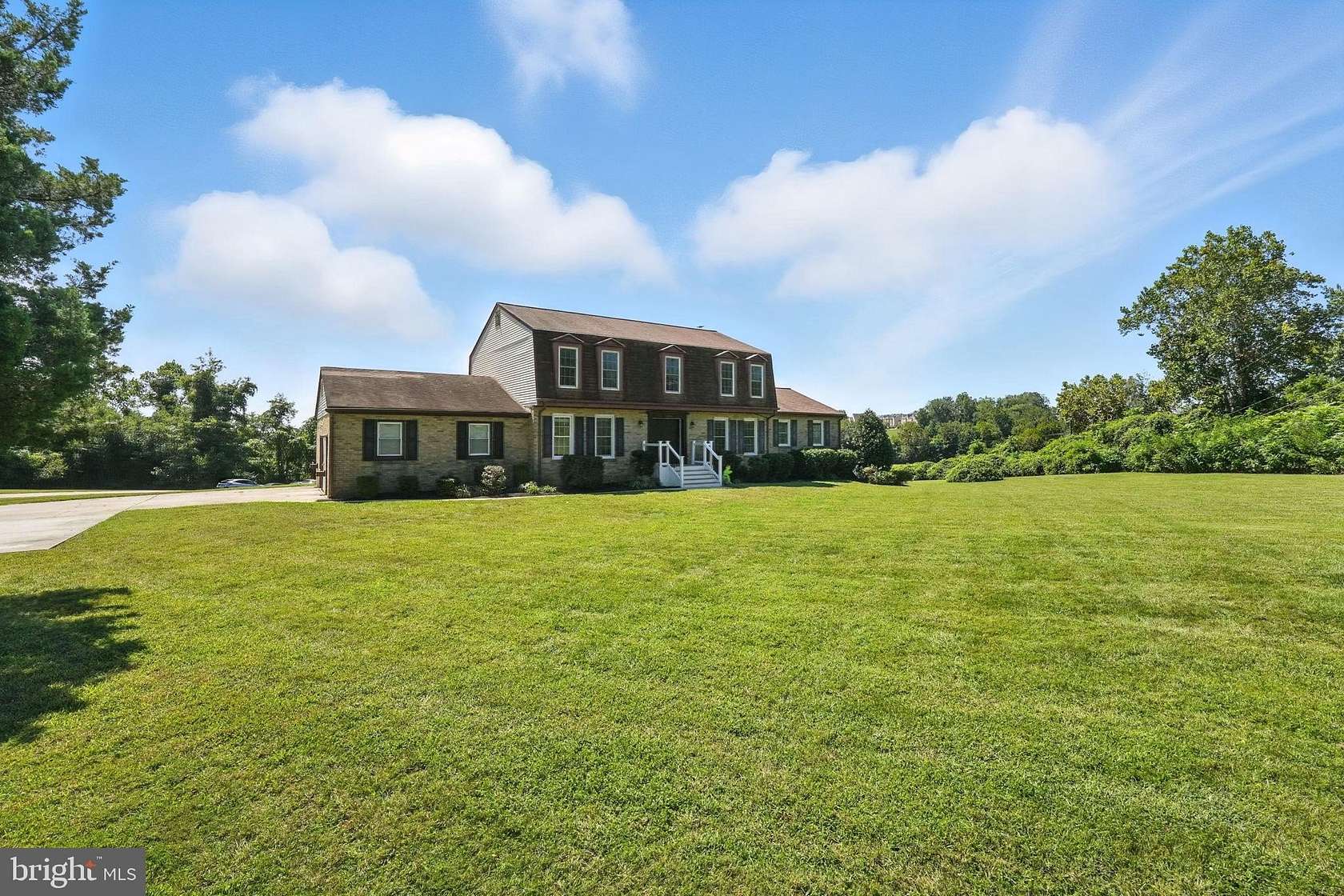 2.19 Acres of Residential Land with Home for Lease in Lorton, Virginia