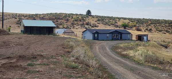 5 Acres of Residential Land with Home for Sale in Council, Idaho