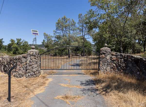 8.7 Acres of Residential Land for Sale in Napa, California