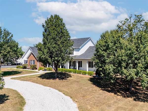 3 Acres of Residential Land with Home for Sale in Bowling Green, Kentucky