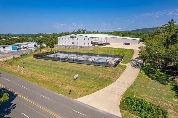 6.32 Acres of Improved Commercial Land for Sale in Hot Springs, Arkansas