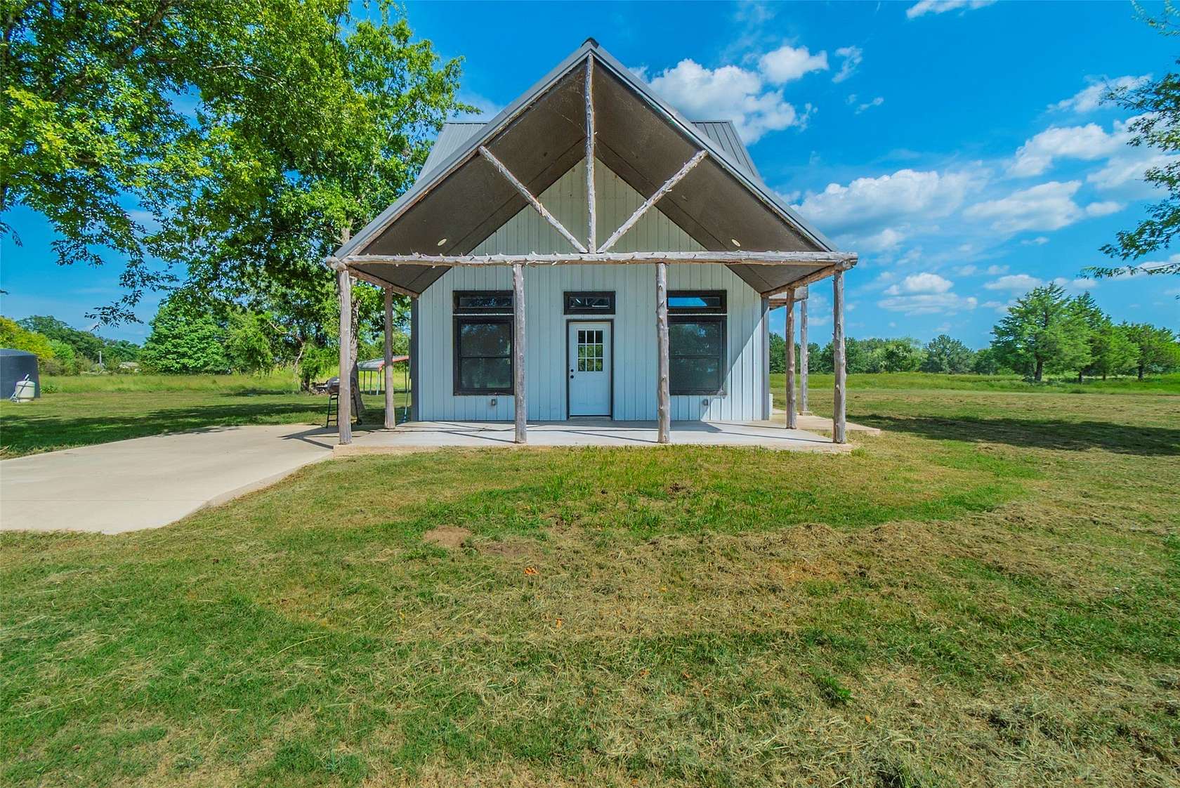60.9 Acres of Land for Sale in Corsicana, Texas