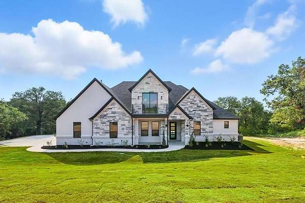 2 Acres of Residential Land with Home for Sale in Weatherford, Texas