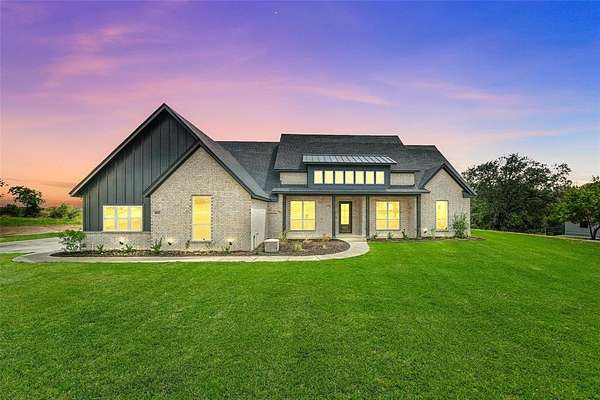 2 Acres of Residential Land with Home for Sale in Weatherford, Texas