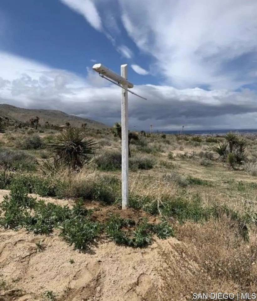 18.9 Acres of Land for Sale in Apple Valley, California