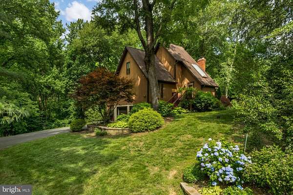 2 Acres of Residential Land with Home for Lease in Crownsville, Maryland