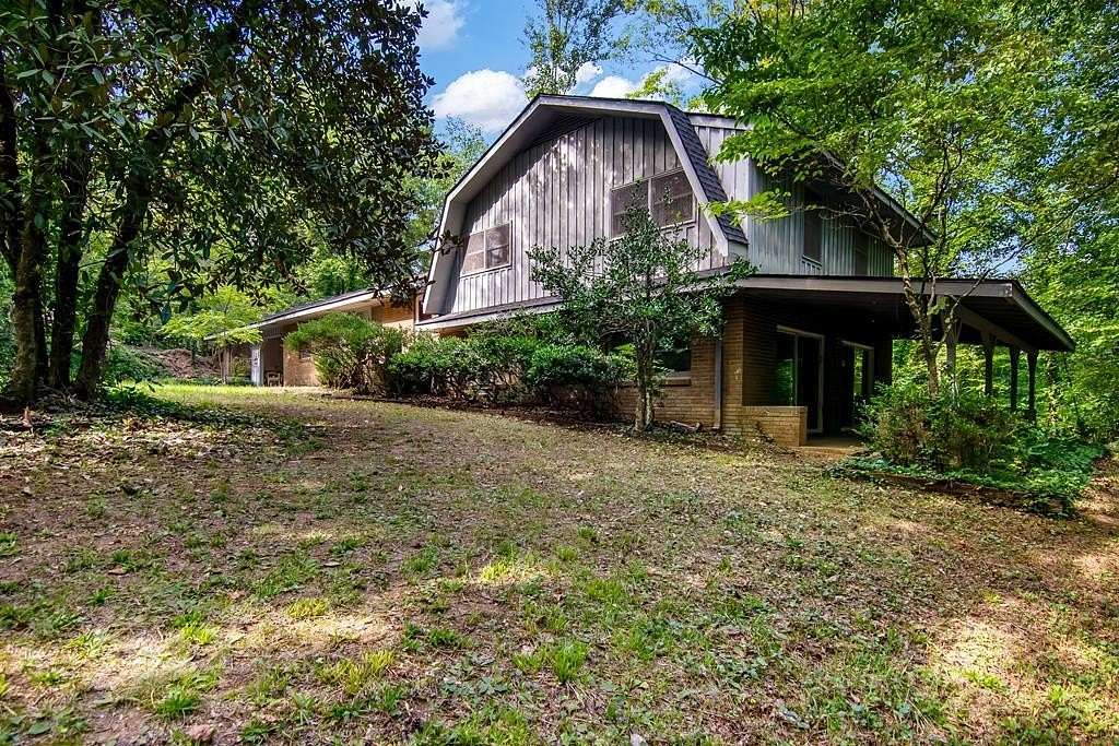 8 Acres of Land for Sale in Nelson, Georgia