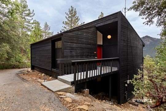 2.9 Acres of Residential Land with Home for Sale in Idyllwild, California