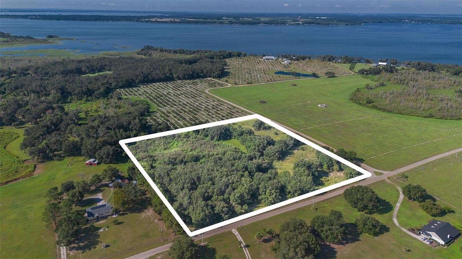 10 Acres of Land for Sale in Umatilla, Florida