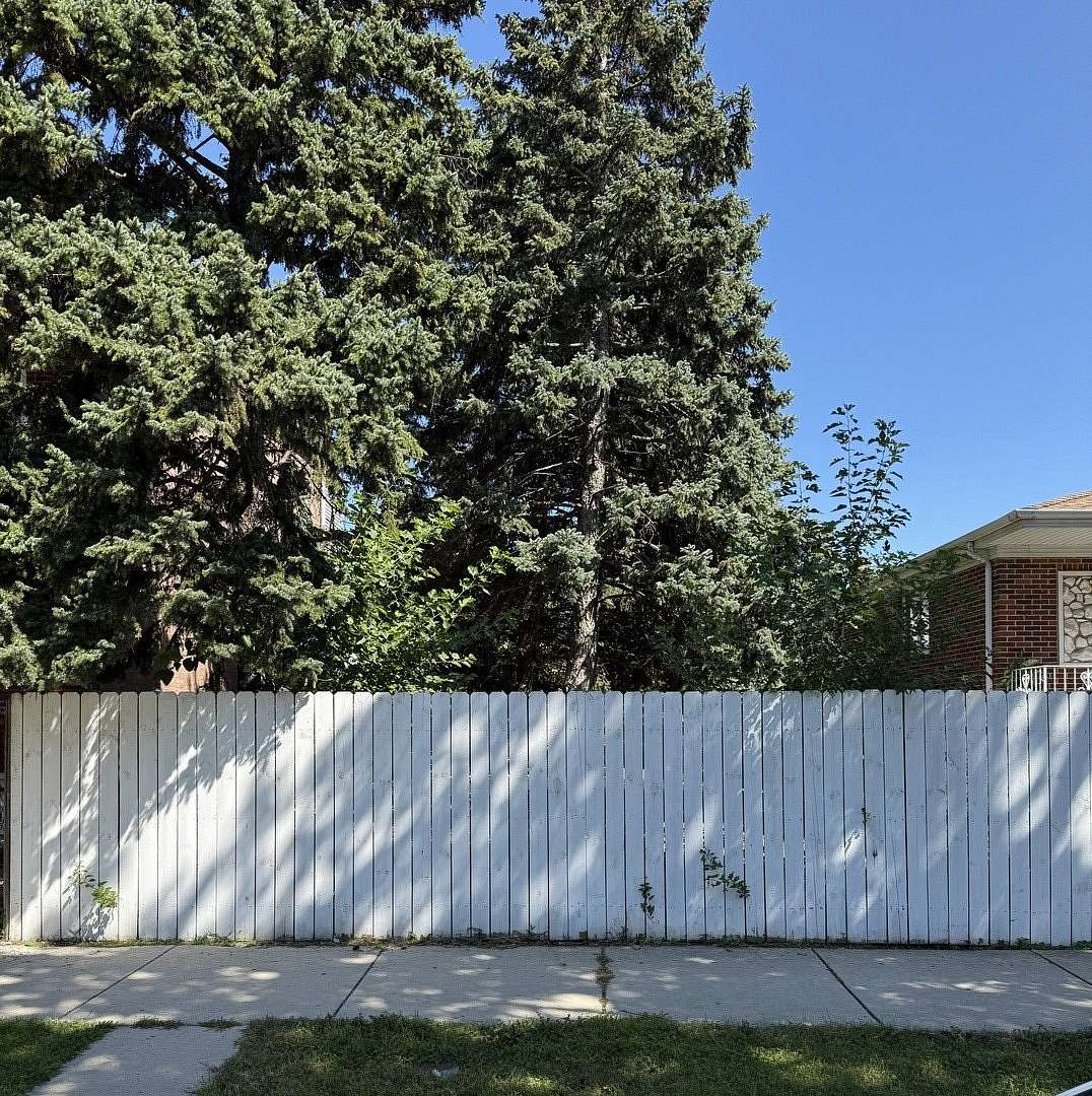 0.09 Acres of Residential Land for Sale in Chicago, Illinois