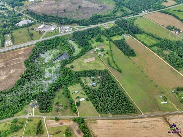 25 Acres of Land for Sale in Cochran, Georgia